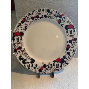 Disney Minnie Mouse All Over 10.5” Happy Faces Dinner Plate Set of 3